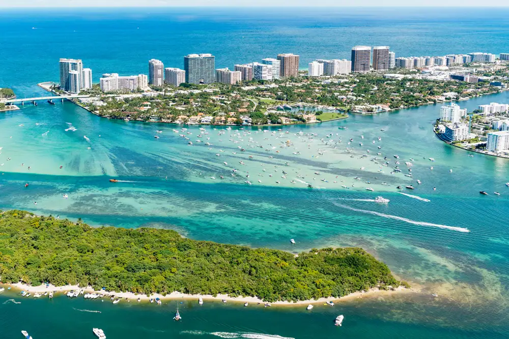 Destinations Florida Boat Rental Image